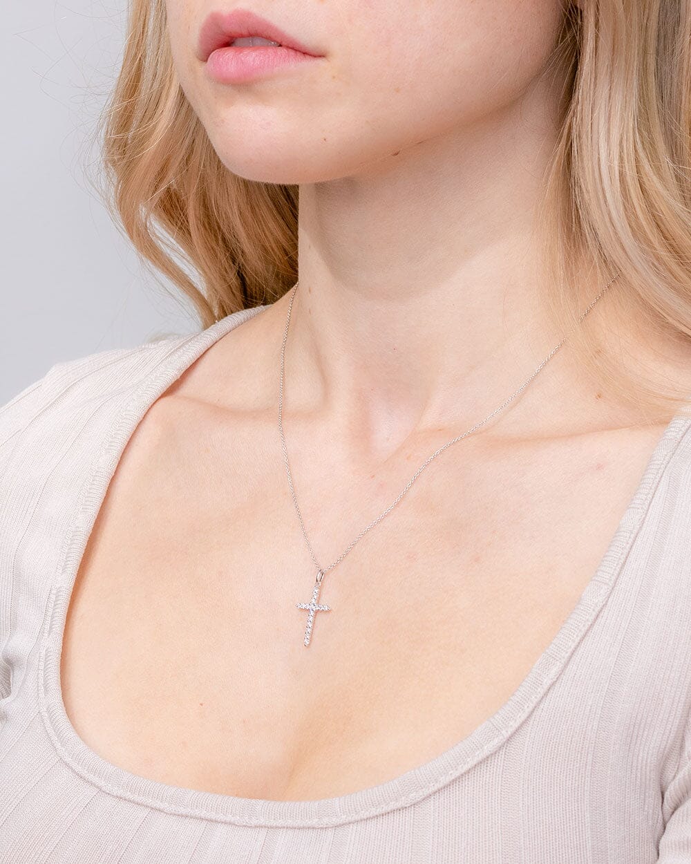0.31CT Round Moissanite Cross Necklace