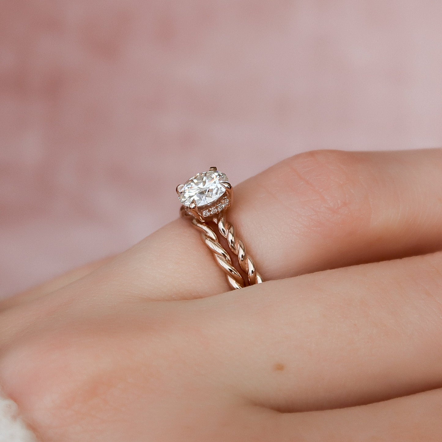 1.0CT Round Brilliant Cut Moissanite Solitare Bridal Engagement Ring Set