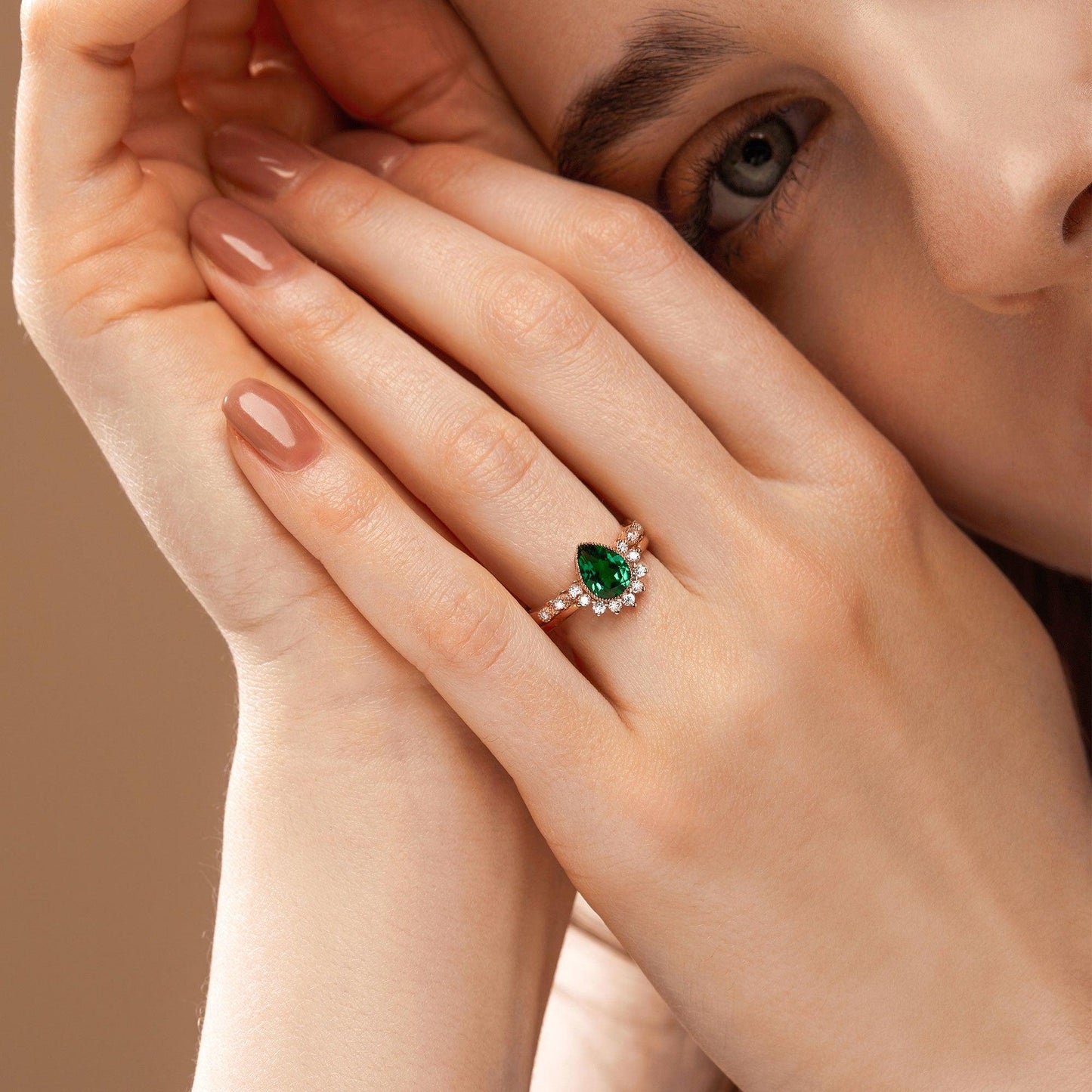 1.93ct Pear Emerald Migraine Vintage Signature Bridal Ring Set For Her