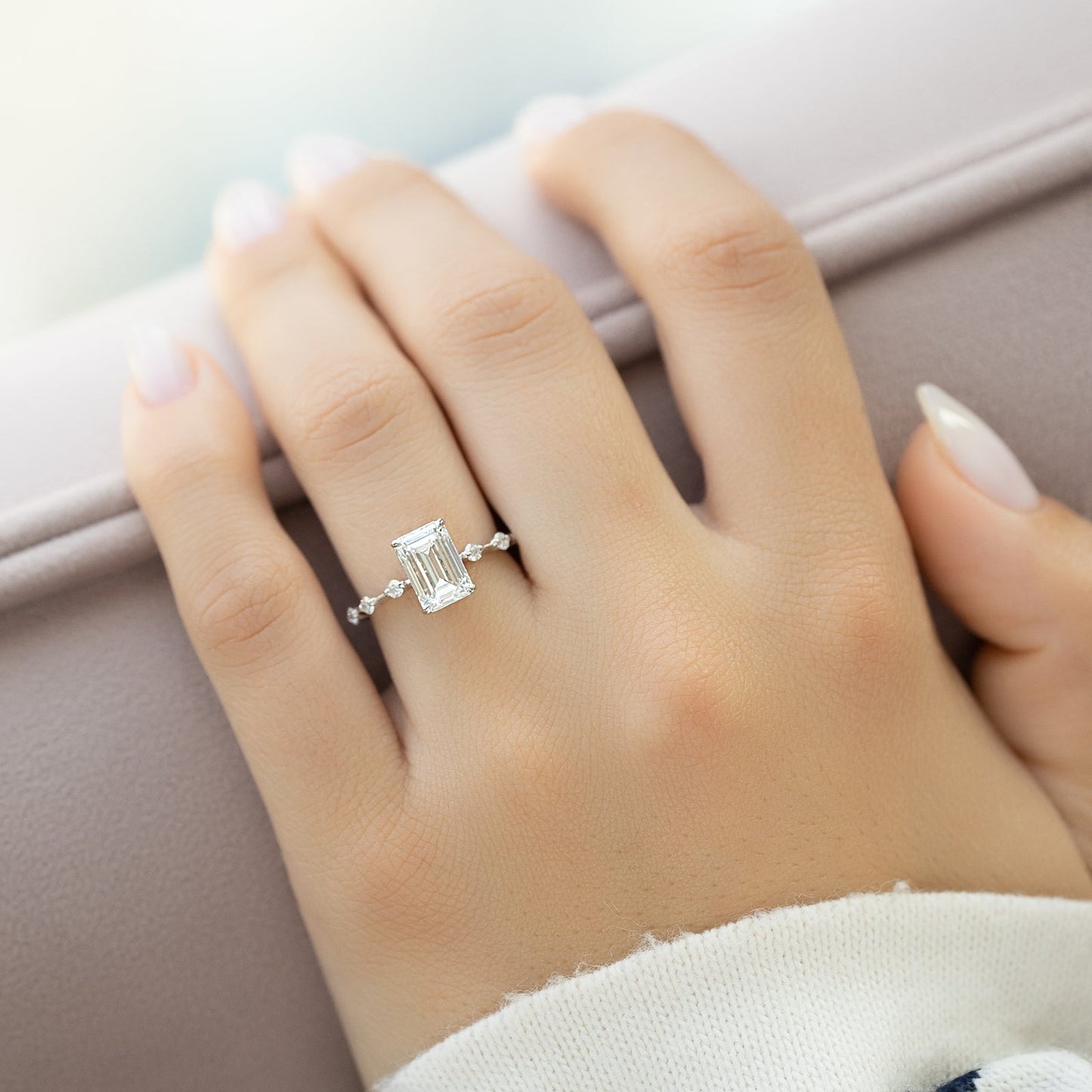 2.0 CT Emerald Moissanite Dainty Engagement Ring