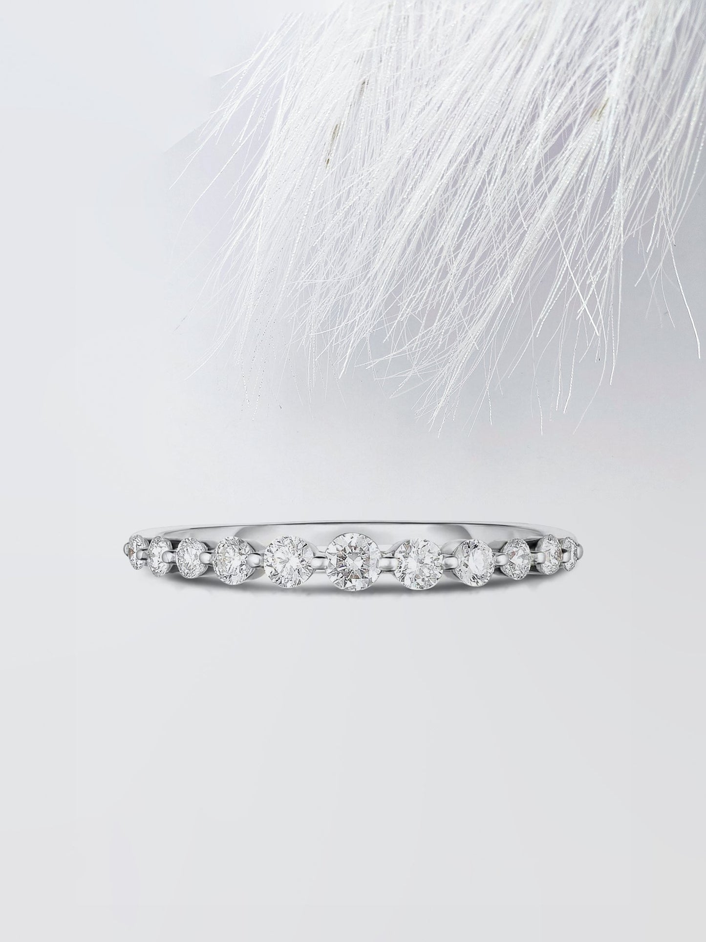 Round Cut Single Prong Diamond Wedding Band For Her