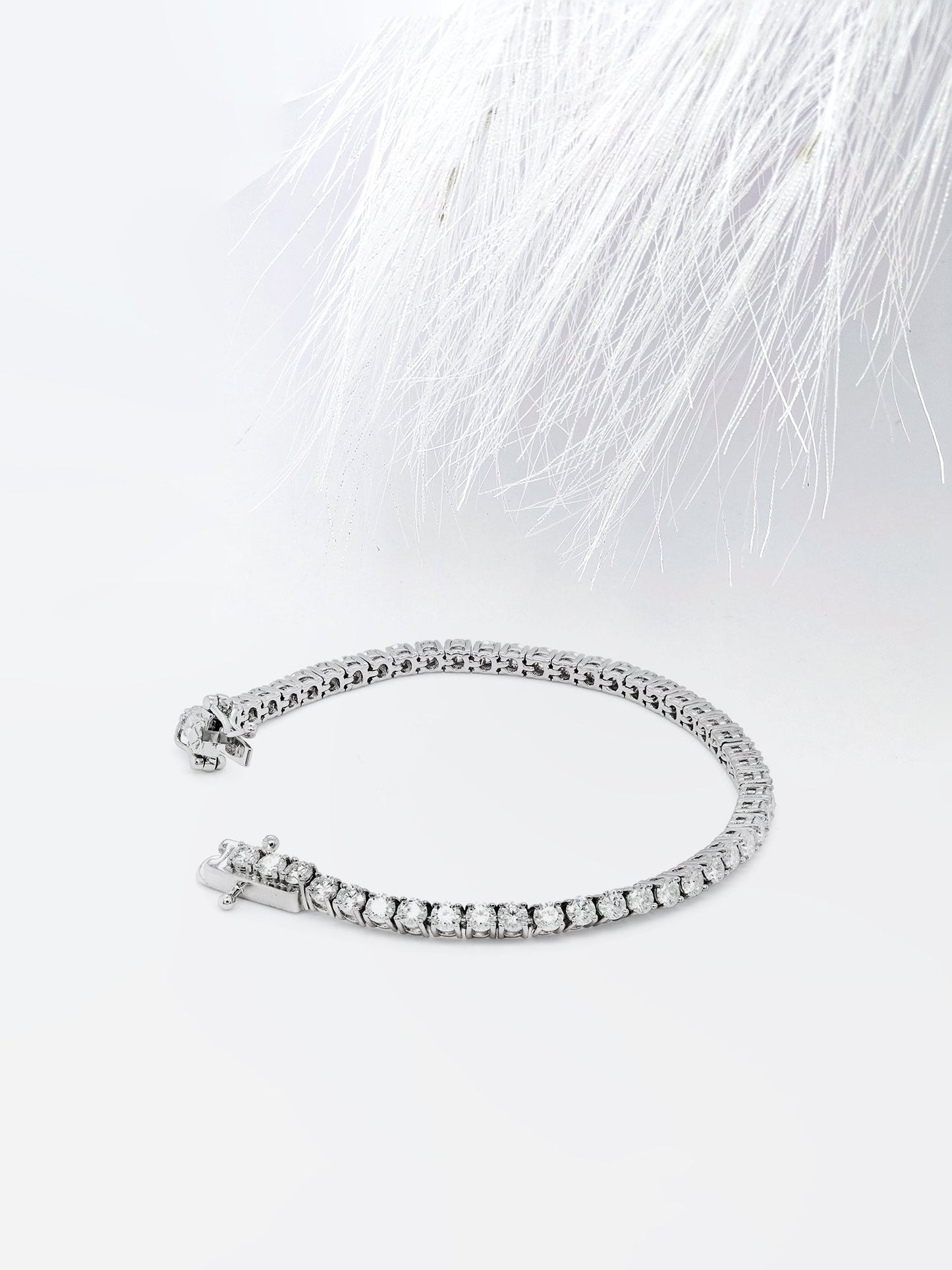 5.94ct Round Cut Tennis Moissanite Diamond Bracelet For Her