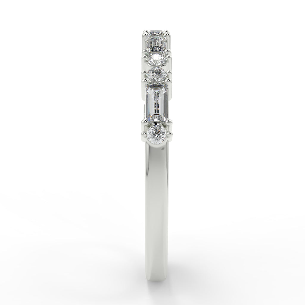 0.30 TCW Baguette & Round Moissanite Alternative Diamond Wedding Band