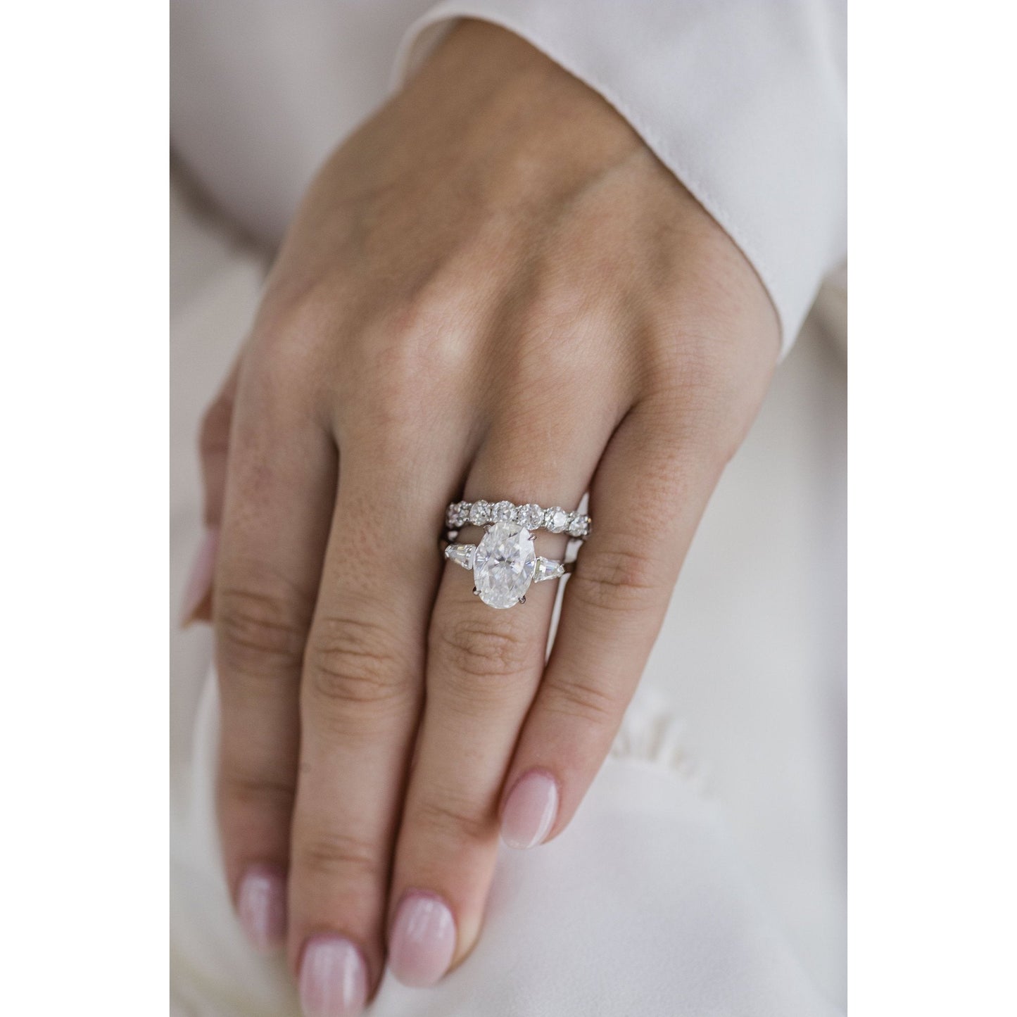 4.0CT Oval Cut Three Stone Moissanite Diamond Engagement Ring