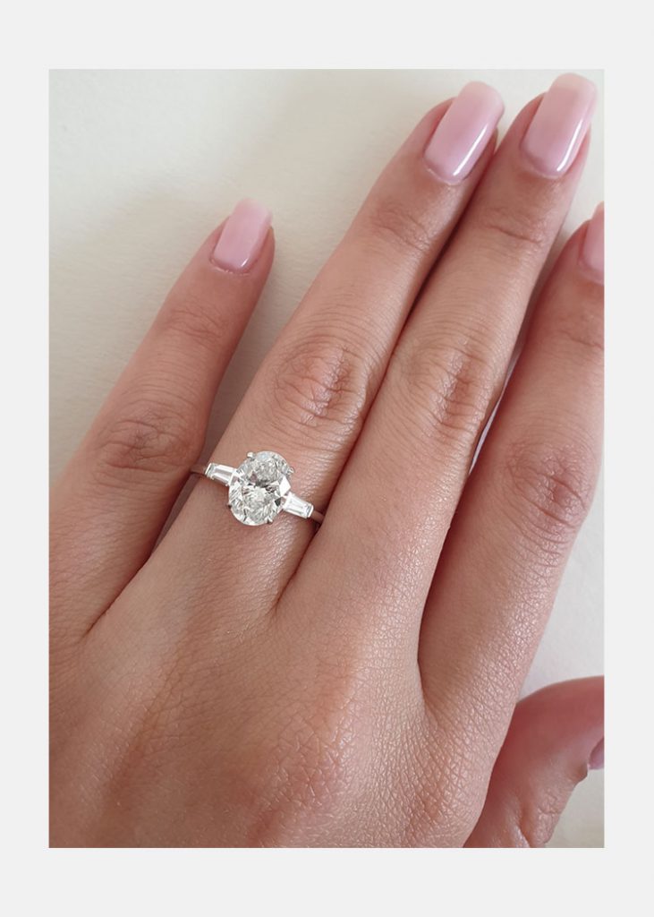 2.0ct Oval Cut Three Stone Moissanite Diamond Engagement Ring