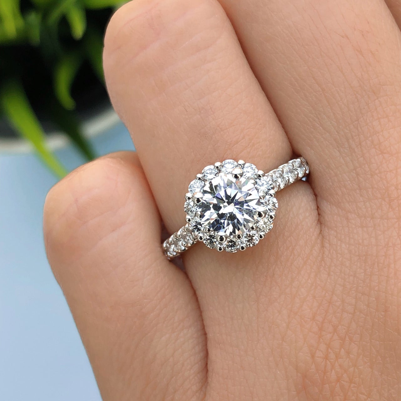 1.0ct Round Cut Floral Halo 4 Prong Moissanite Solitaire Engagement Ring