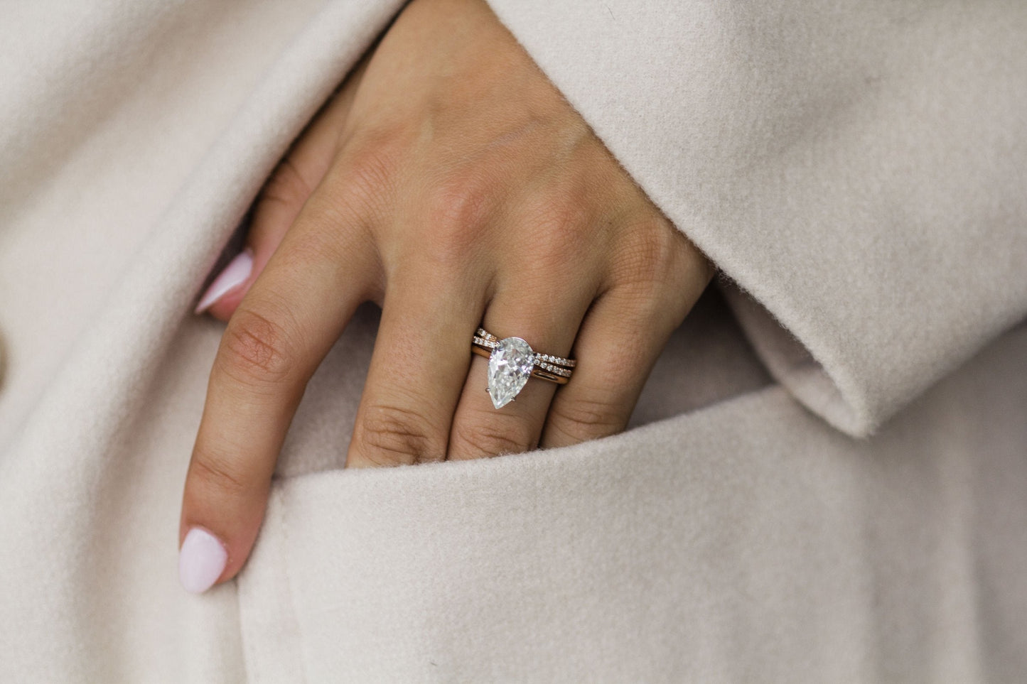 3.0CT-5.0CT Pear Cut Solitaire Moissanite Diamond Engagement Ring
