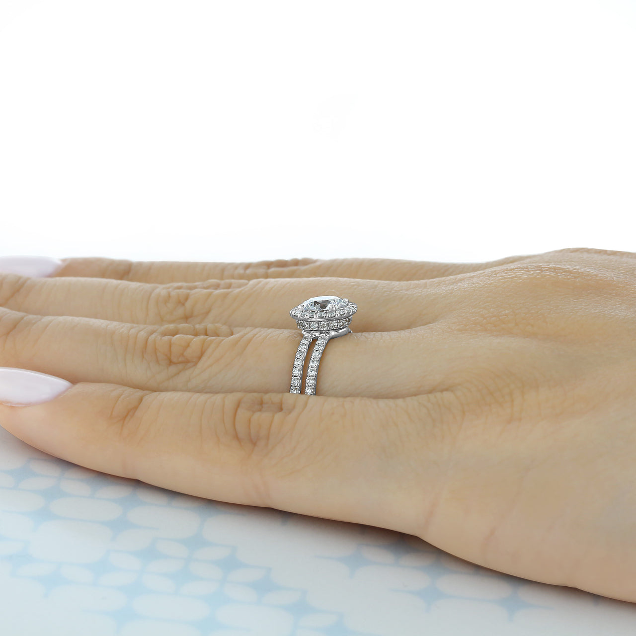 1.0 ct Round cut Halo Moissanite Engagement Ring