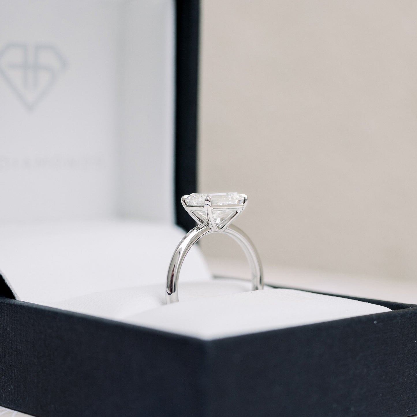1.6CT- 2.5CT East-West Emerald Cut Solitaire Moissanite Diamond Engagement Ring