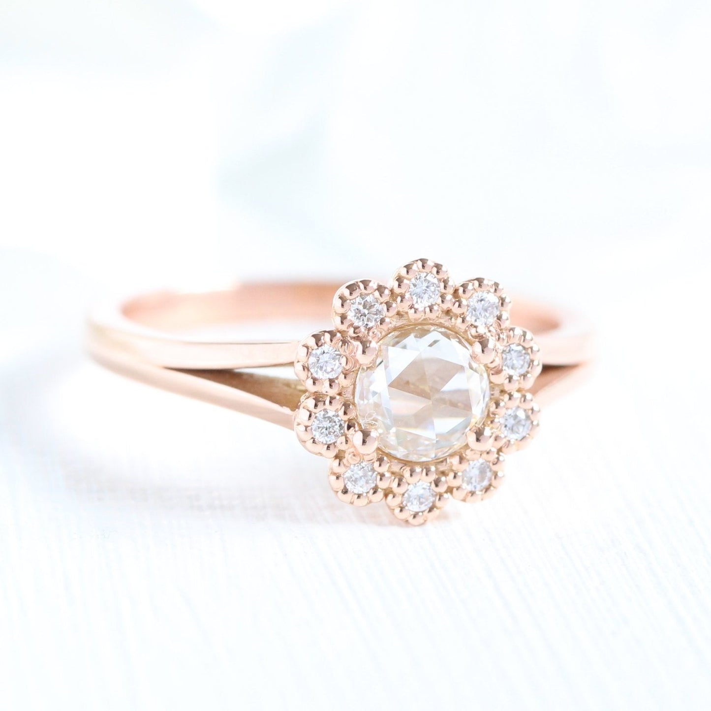 Round Cut Moissanite Ring With Leaf Diamond Band