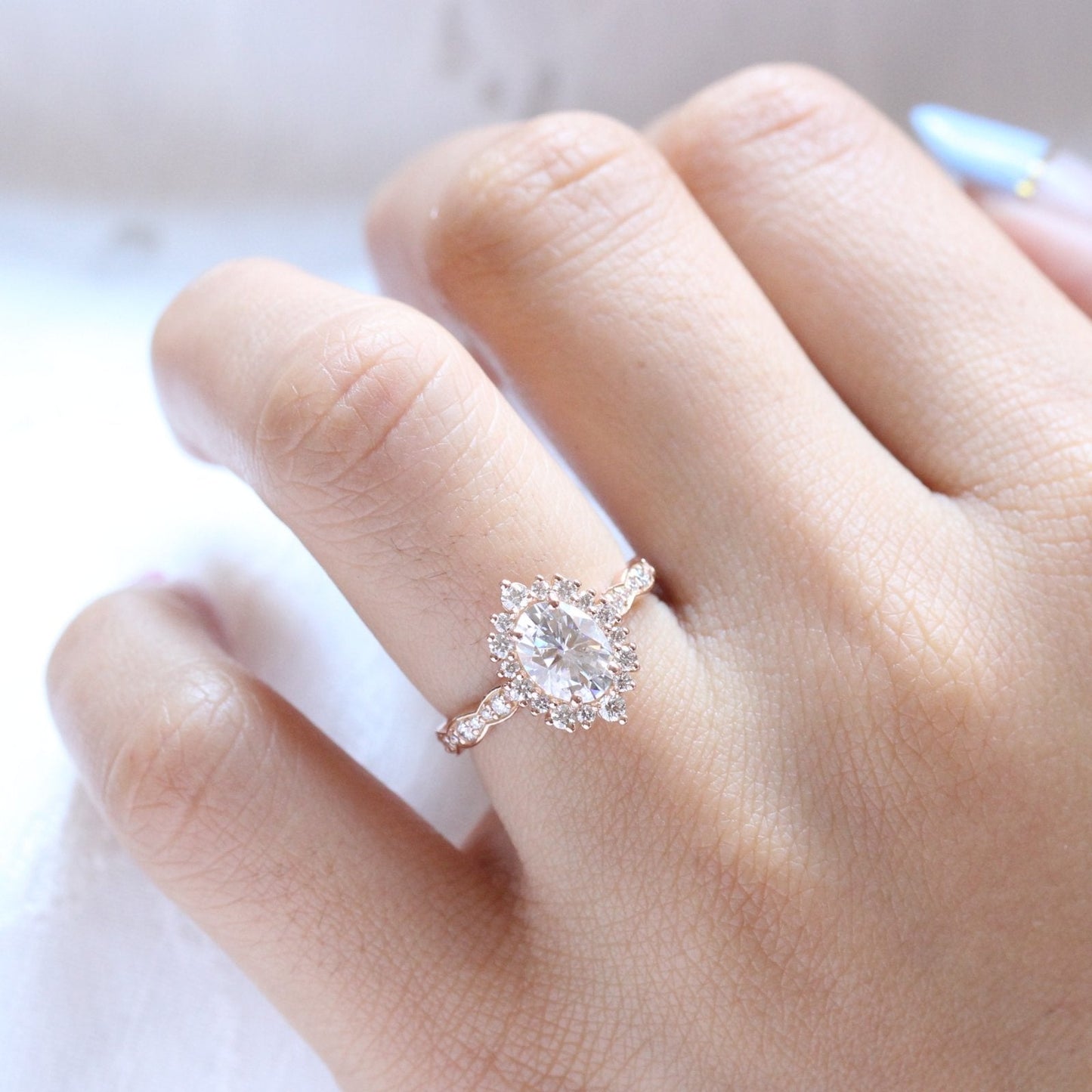 Tiara Halo Scalloped Bridal Set With Moissanite Diamond Band