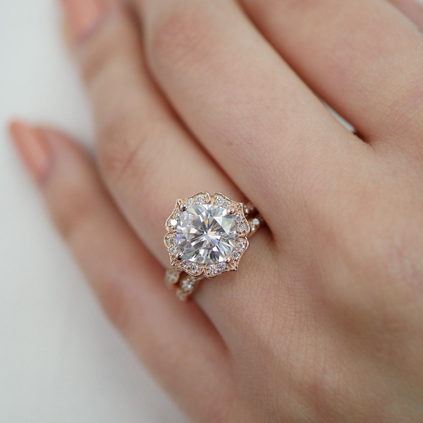 Cushion Cut Vintage Floral Moissanite Ring With Scalloped Diamond Band