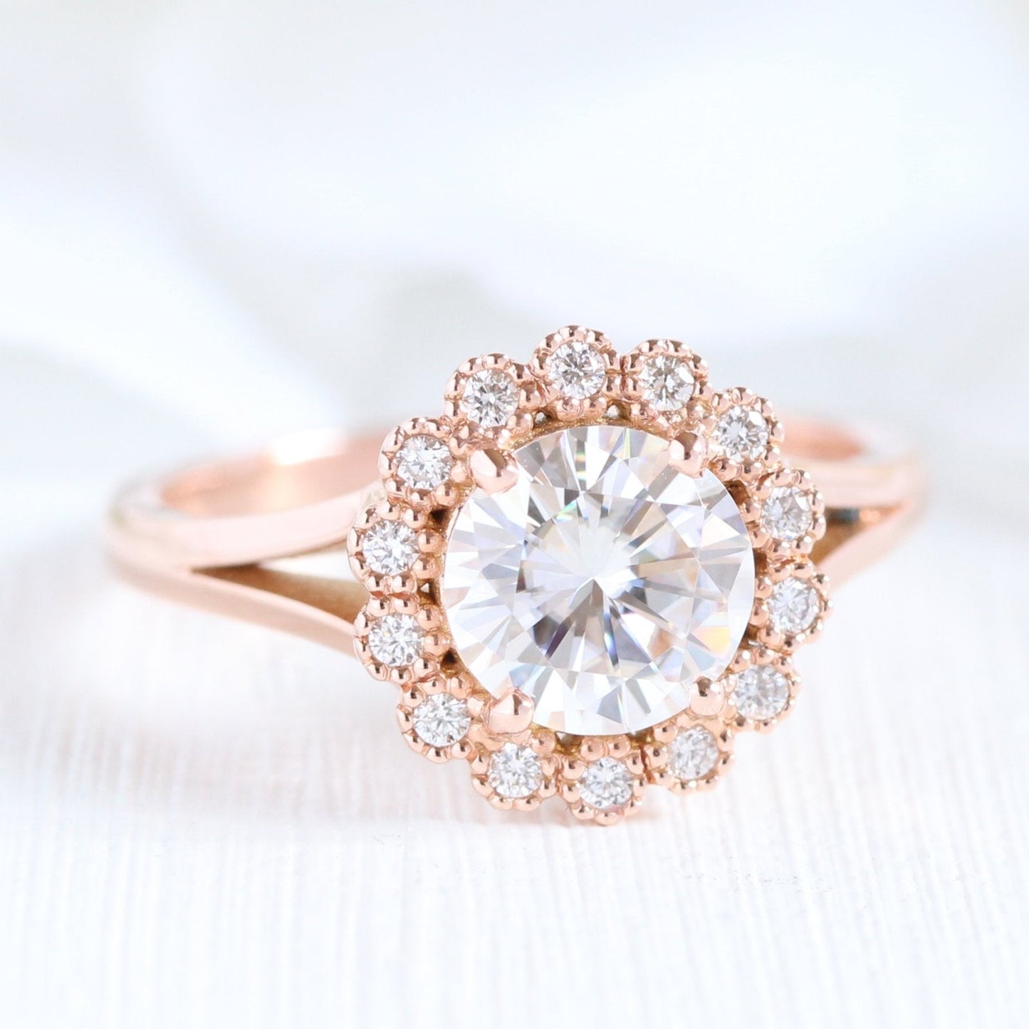 Vintage Round Cut Halo Moissanite Ring With Crown Diamond Band