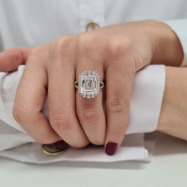 7.2CT Emerald Cut Diamond Halo Moissanite Engagement Ring