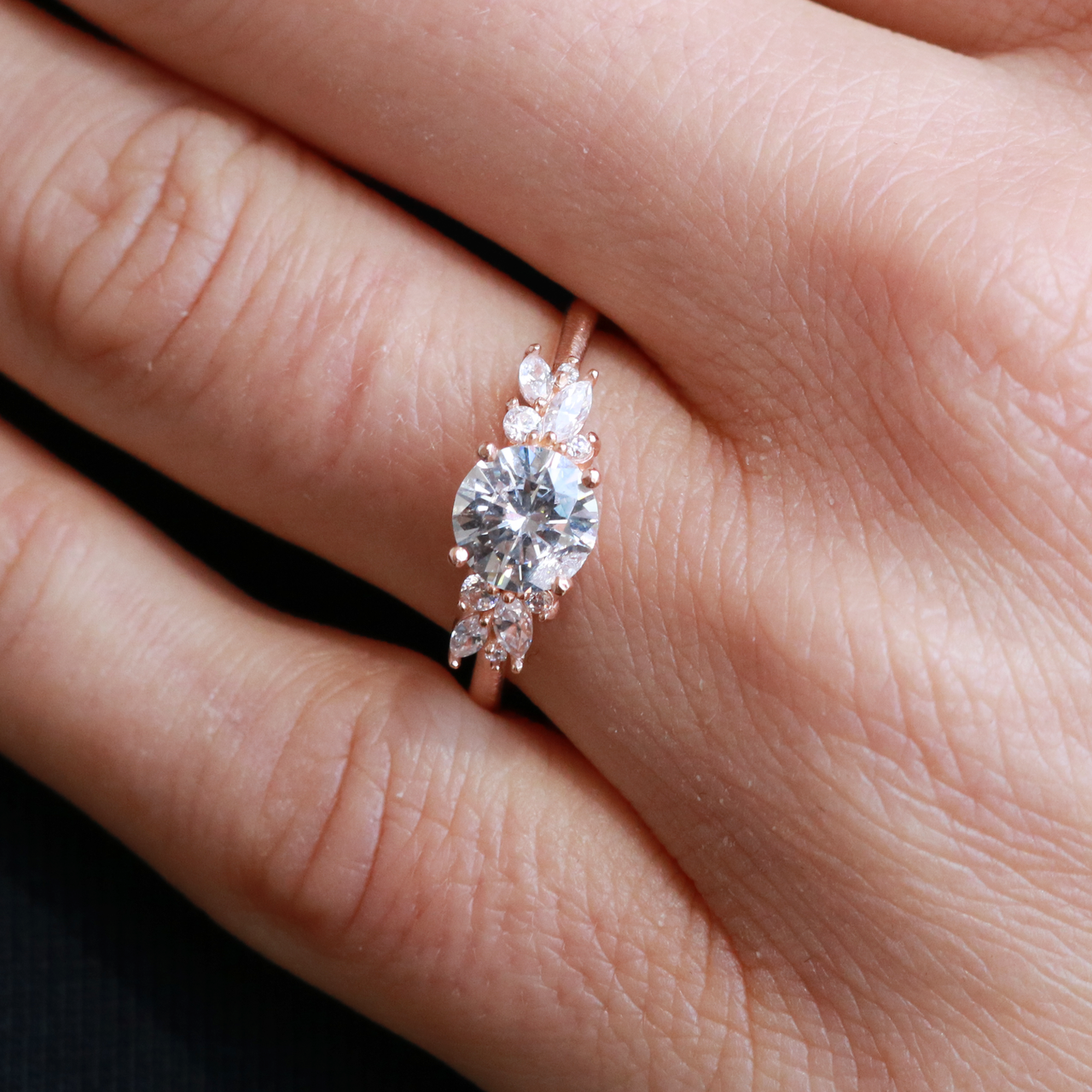 1 CT Round Cut Moissanite Engagement Ring