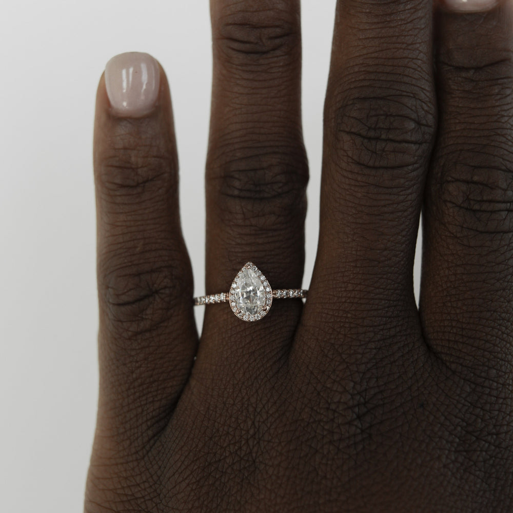 0.8CT Pear Moissanite Halo Diamond Engagement Ring