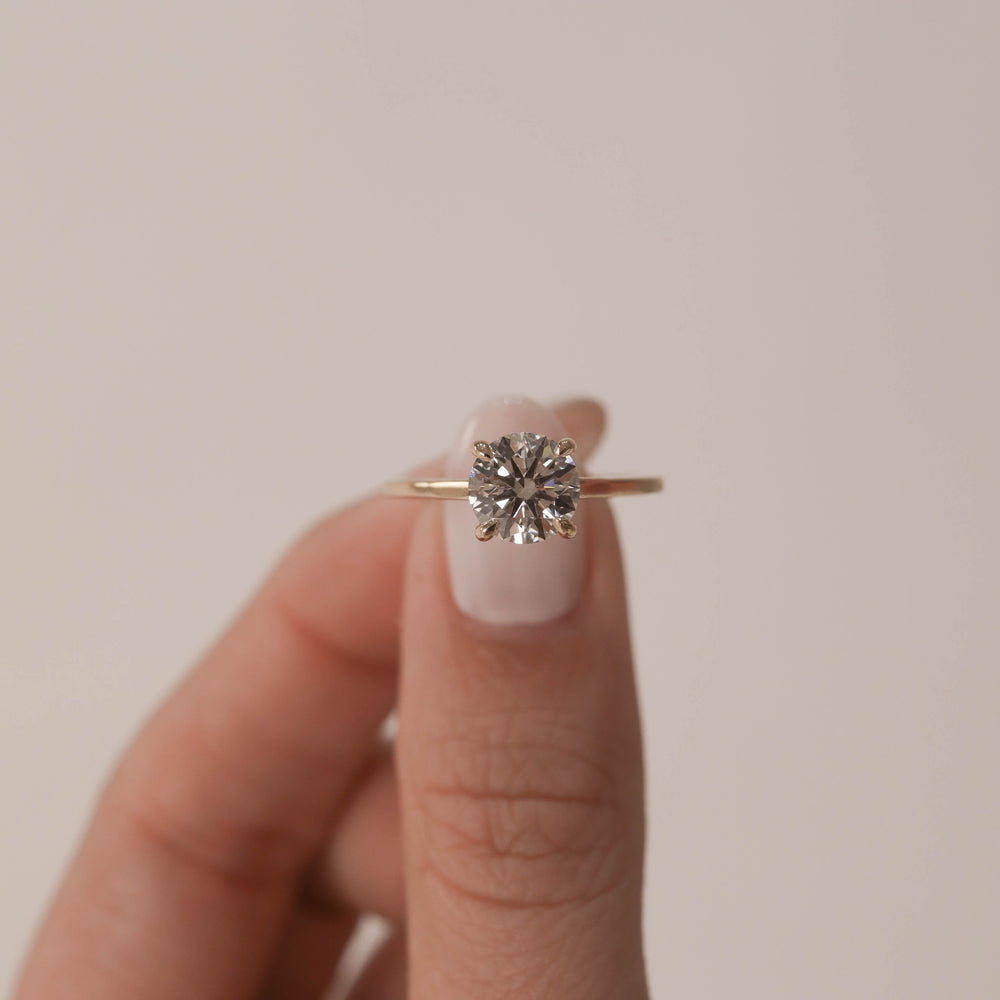 1.5ct Round Moissanite Solitaire Diamond Engagement Ring