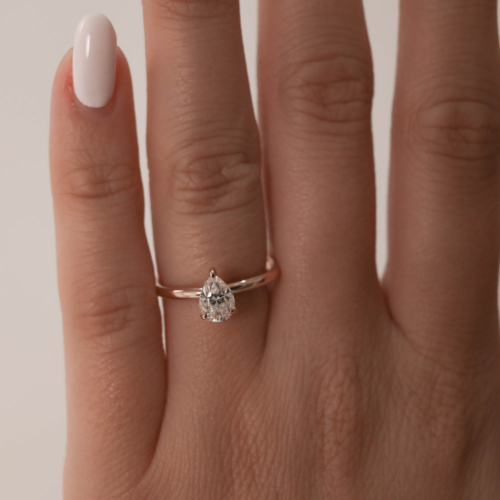 0.80CT Pear Moissanite Solitaire Diamond Engagement Ring