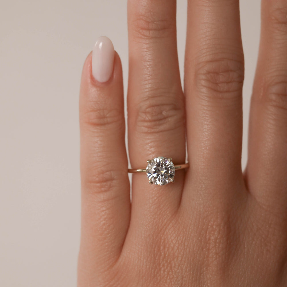 1.50CT Round Moissanite Solitaire Diamond Engagement Ring