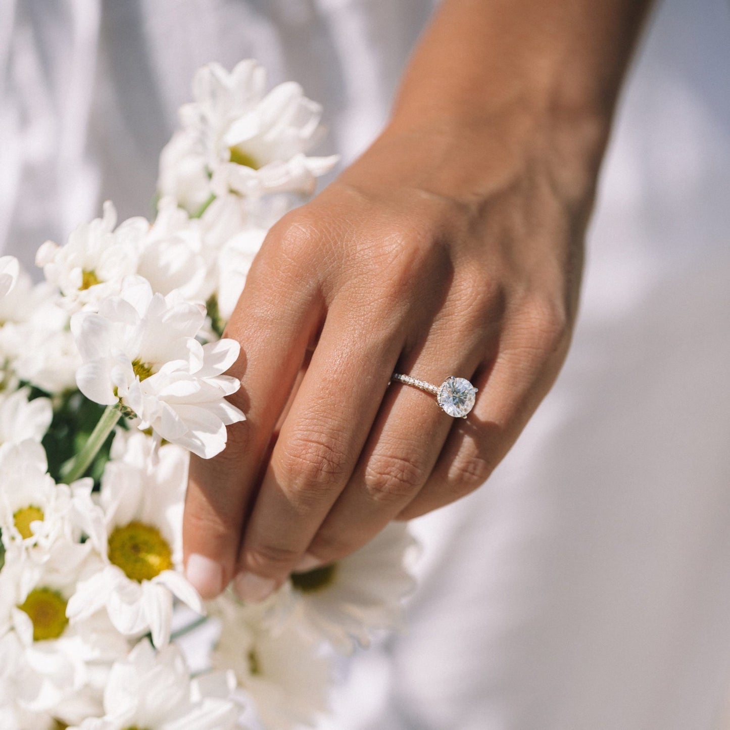 2.30 ct Round cut Moissanite Engagement Ring