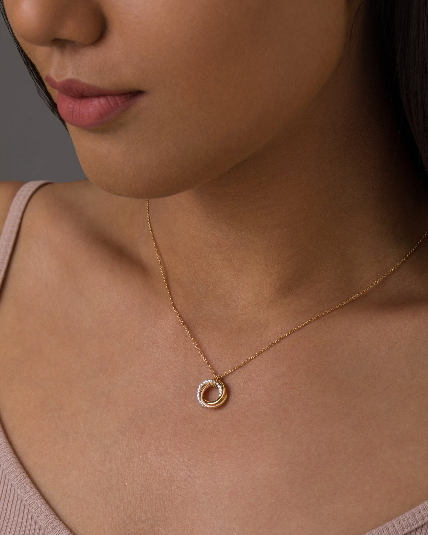 Round Cut Diamond Moissanite Intertwined Tricolor Circle Necklace