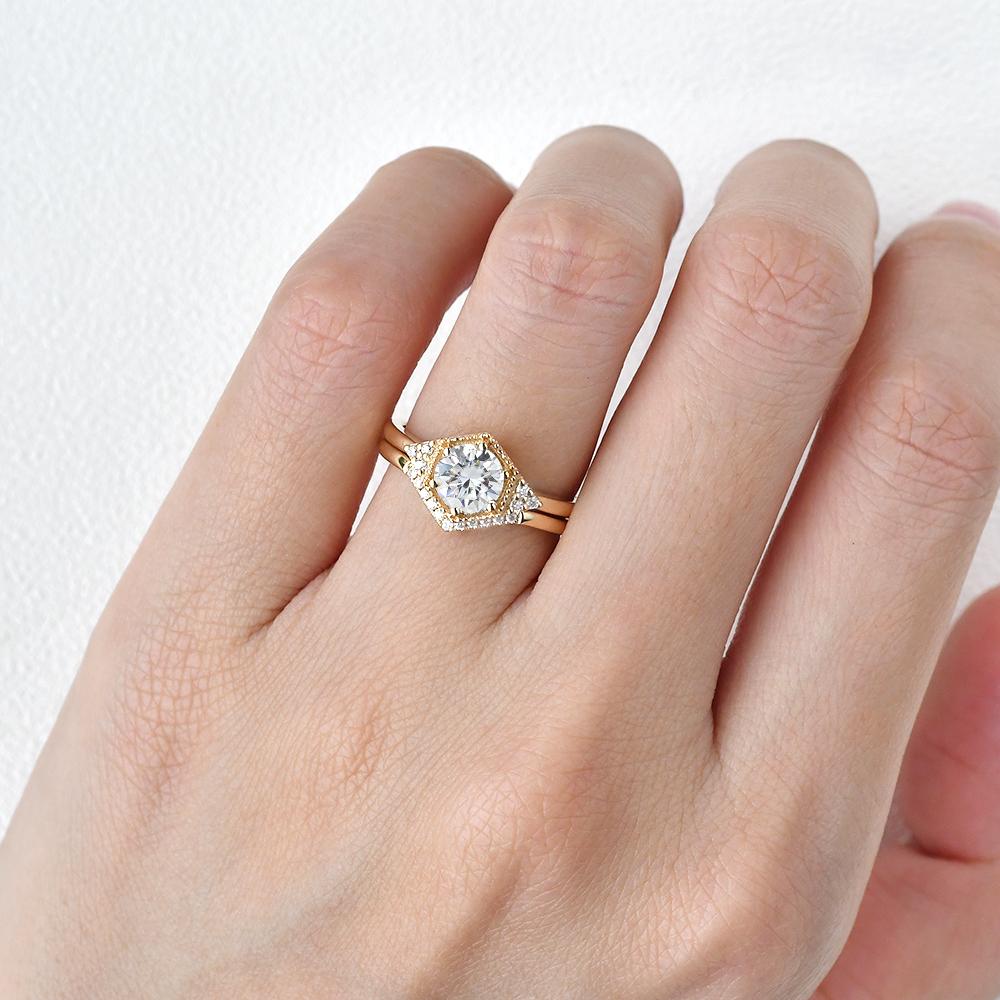 1.0CT Round Brilliant Cut Moissanite Hexagon Shape Bridal Engagement Ring Set