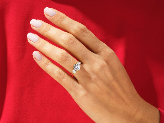 2.50CT Round Cut Diamond Three Stone Setting Moissanite Engagement Ring