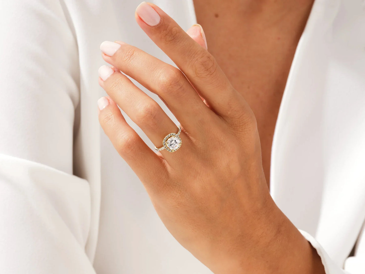 2.0CT Cushion Diamond Halo Pave Setting Moissanite Engagement Ring