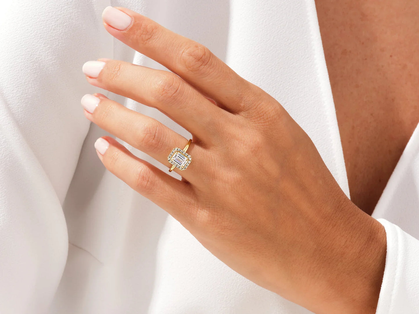 1.0CT Emerald Diamond Halo Moissanite Engagement Ring
