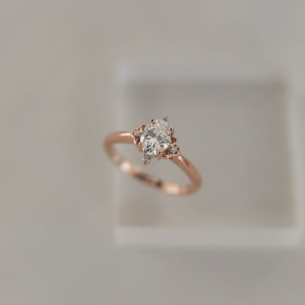 1.2ct Oval Moissanite Vintage Solitaire Diamond Engagement Ring