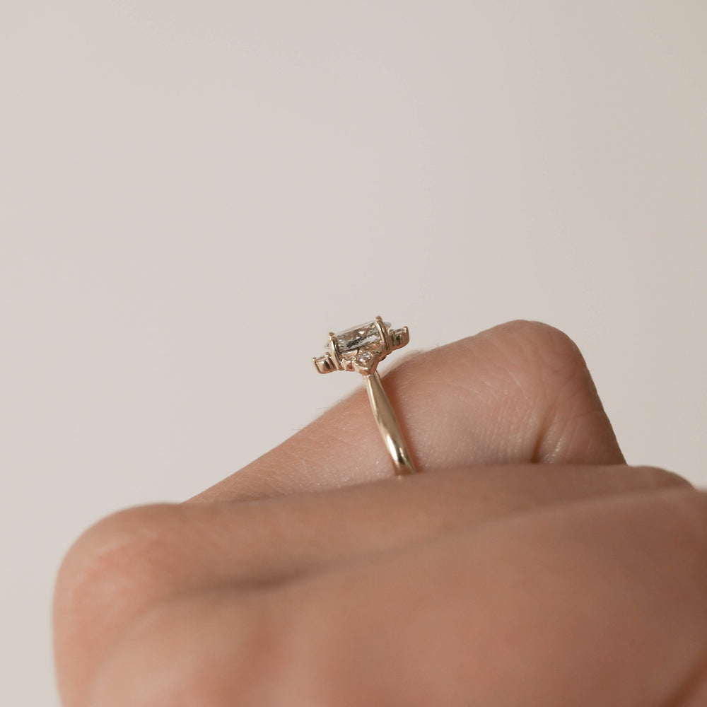 1.2ct Oval Moissanite Vintage Solitaire Diamond Engagement Ring