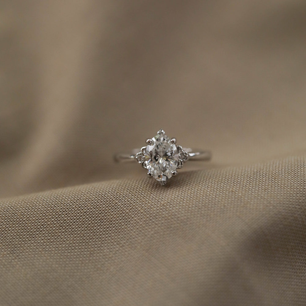 1.2ct Oval Moissanite Vintage Solitaire Diamond Engagement Ring