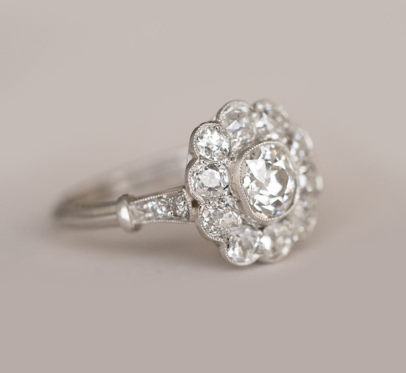 2.1CT Round Cut Unique Halo Moissanite Diamond Engagement Ring