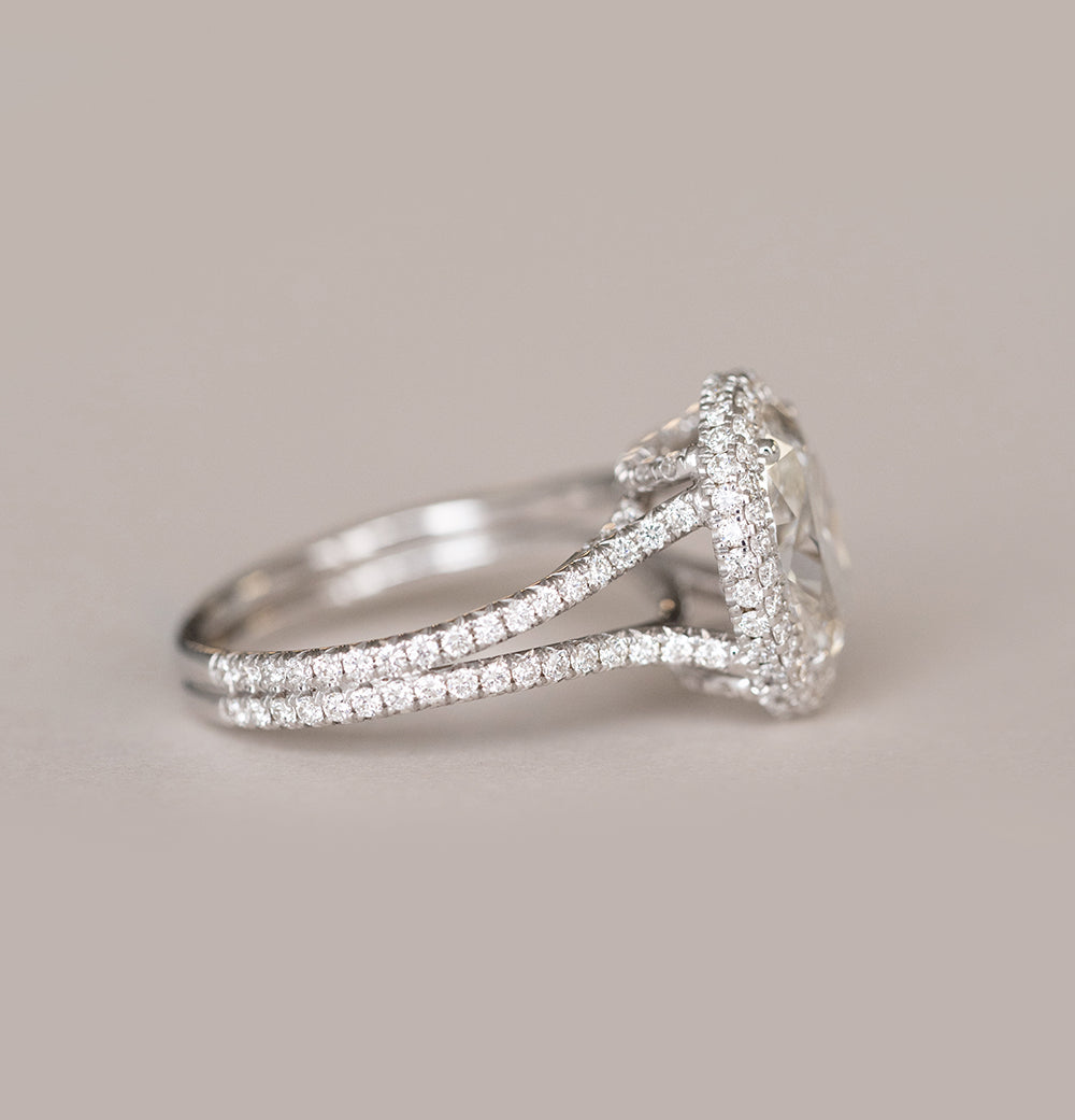 3.21CT Oval Cut Split Shank Moissanite Halo Diamond Engagement Ring