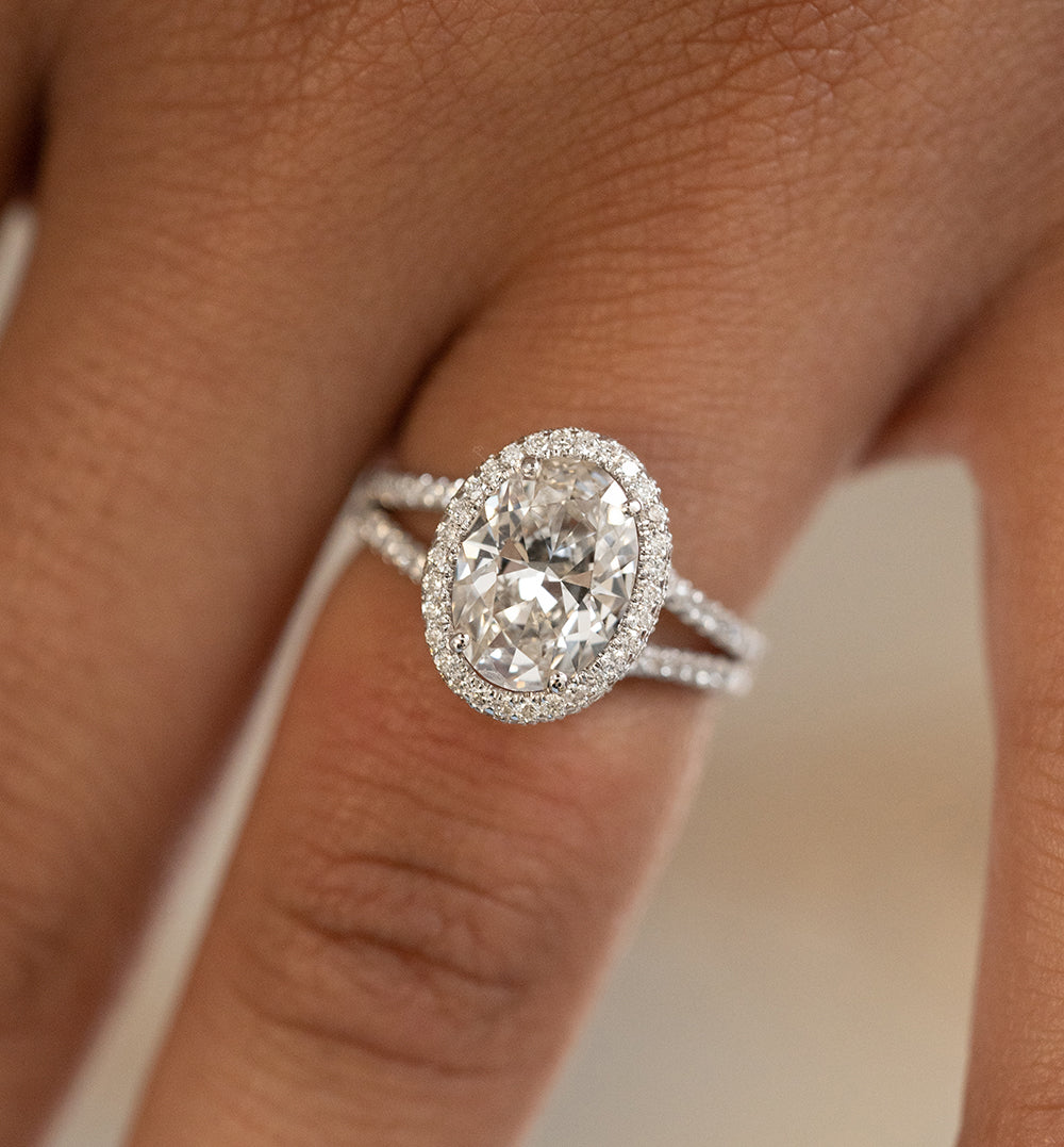 3.21CT Oval Cut Split Shank Moissanite Halo Diamond Engagement Ring