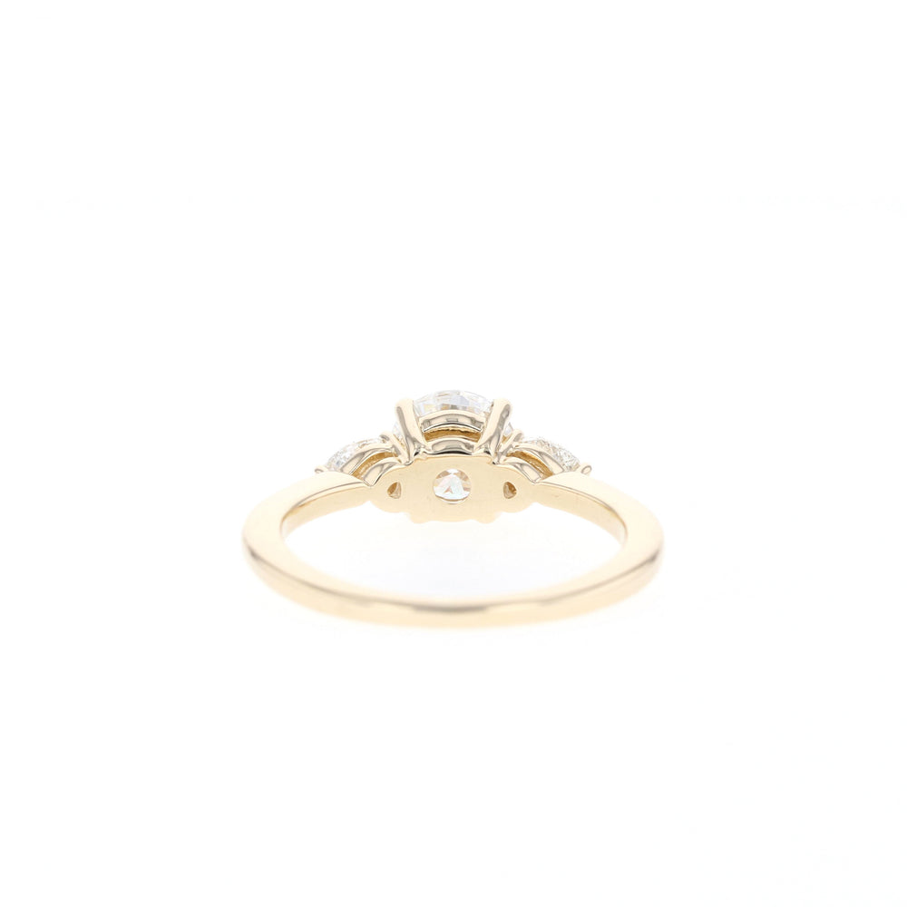 1.05CT Round Moissanite Three Stone Diamond Engagement Ring