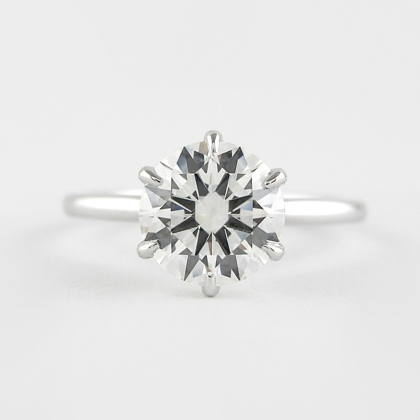 1.0CT Round Cut Moissanite Solitaire Engagement Ring