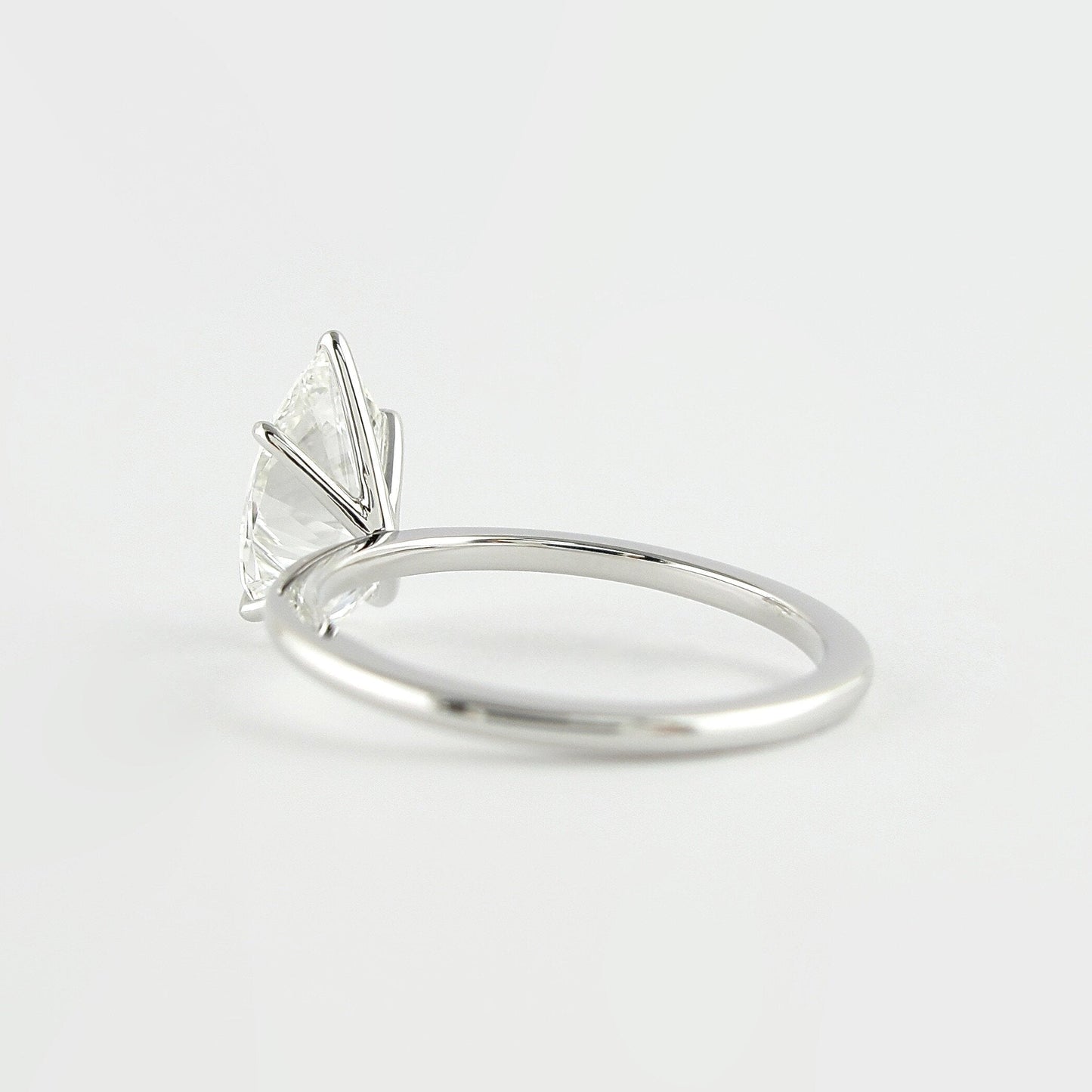 1.50CT Pear Cut 5 Prongs Moissanite Solitaire Engagement Ring