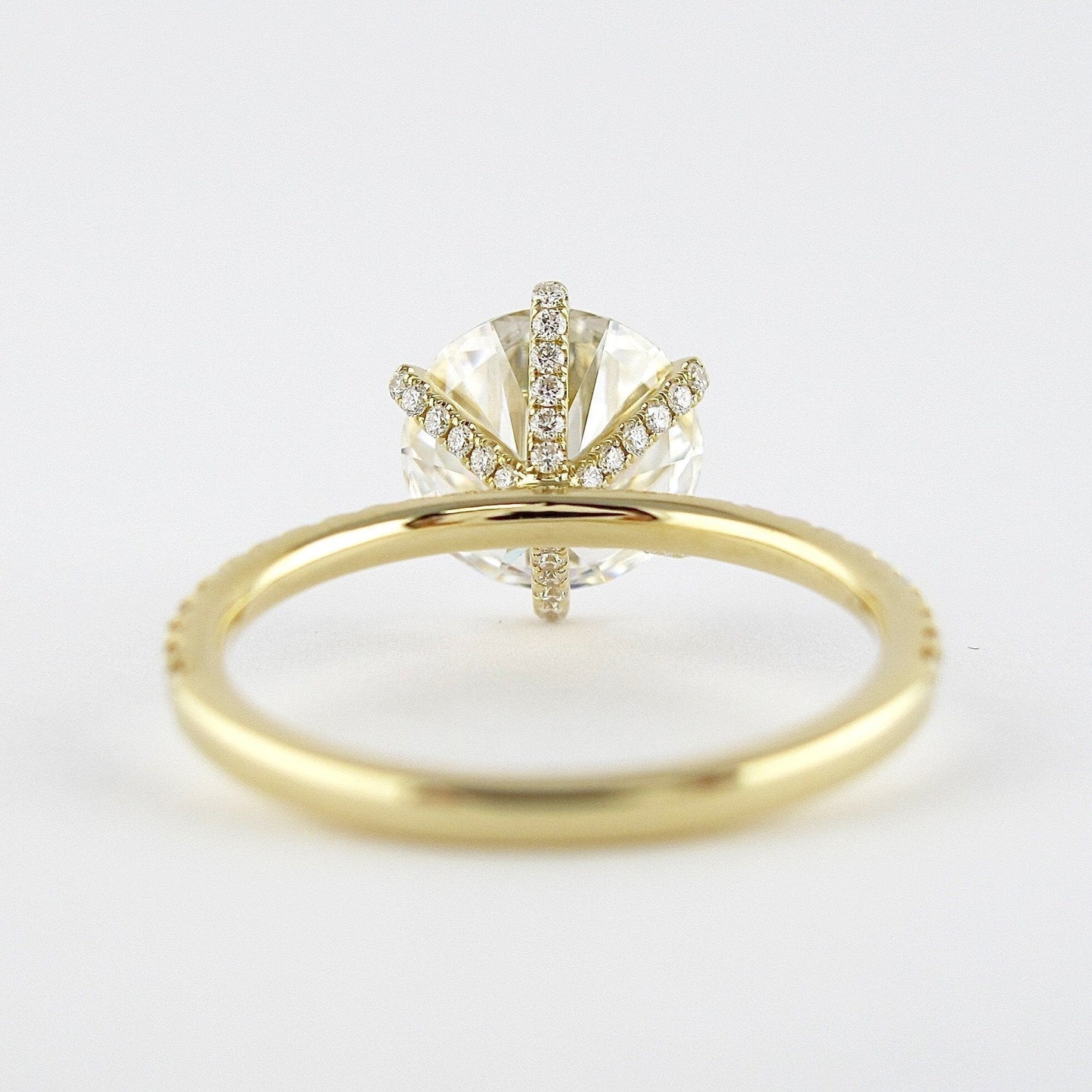 1.90CT Round Cut Diamond Prong Moissanite Engagement Ring