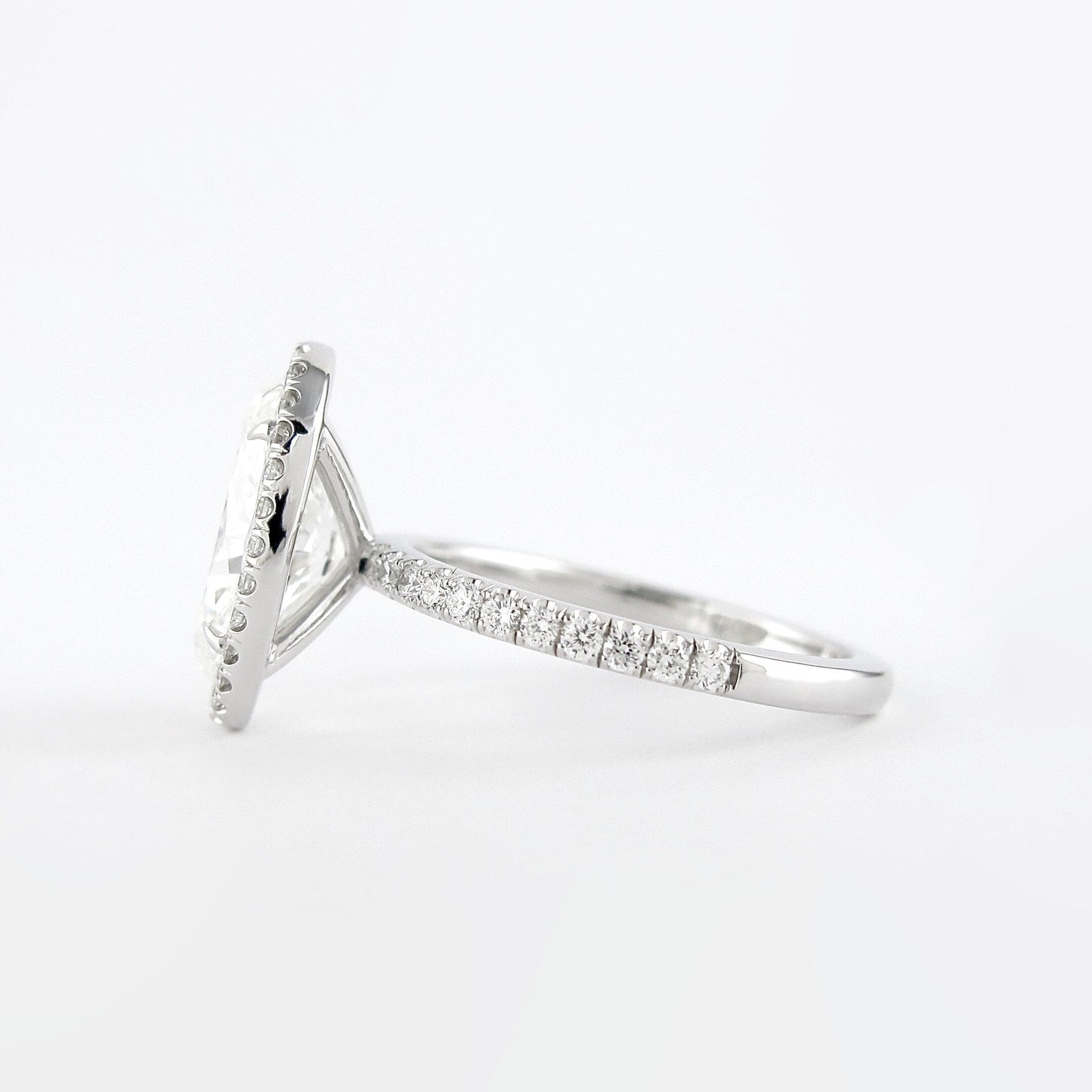 1.91CT Elongated Oval Cut Halo Four Prongs Moissanite Diamond Engagement Ring