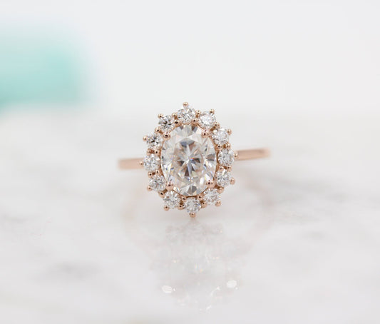 2ct Round Cut Halo Moissanite Diamond Engagenent Ring