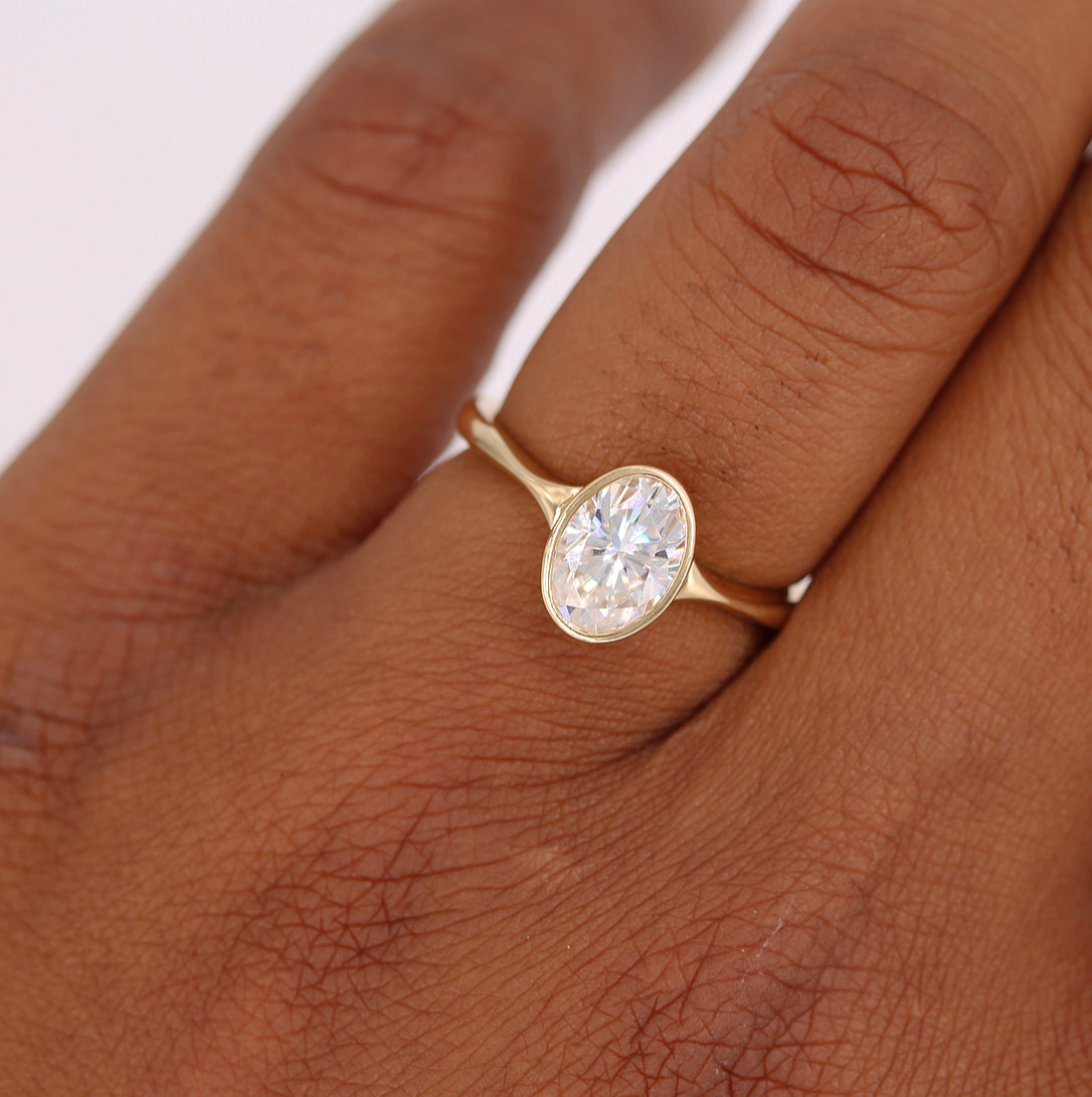 2ct Oval Cut Solitaire Moissanite Diamond Engagement Ring