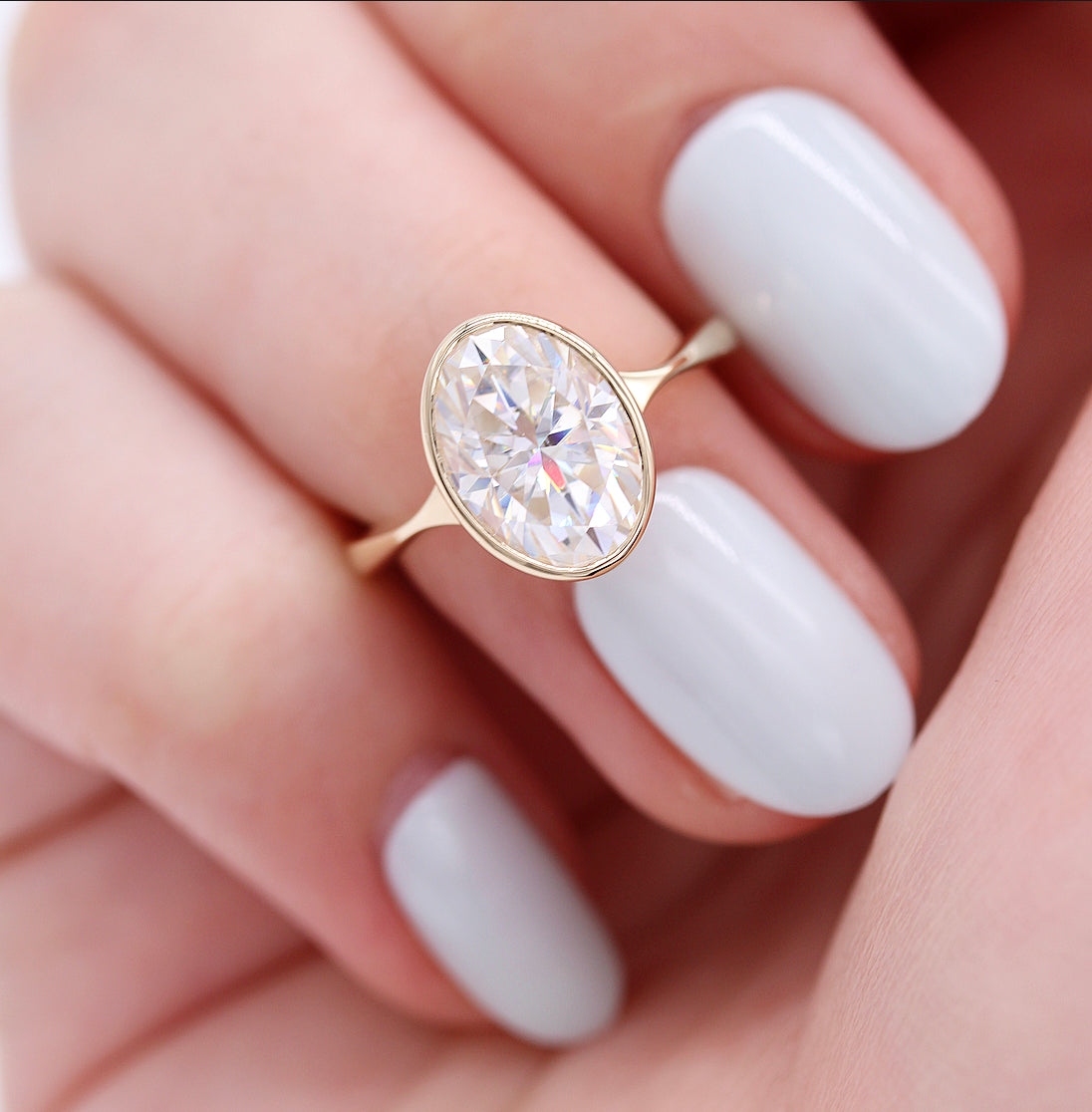 2ct Oval Cut Solitaire Moissanite Diamond Engagement Ring