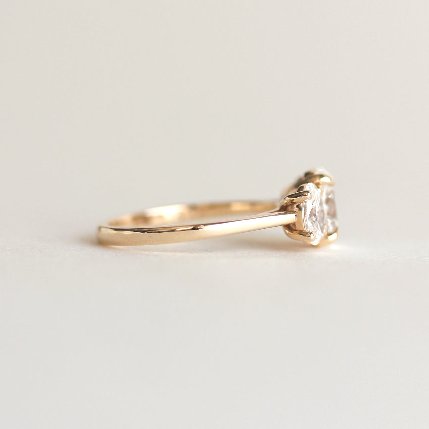 1.10 CT Oval Moissanite Three Stone Engagement Ring