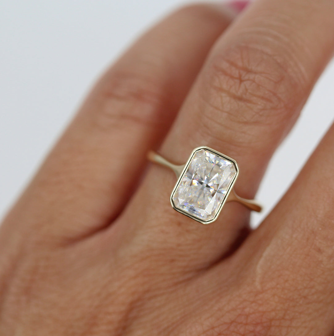 2.0ct Radiant Cut Solitaire Moissanite Diamond Engagement Ring