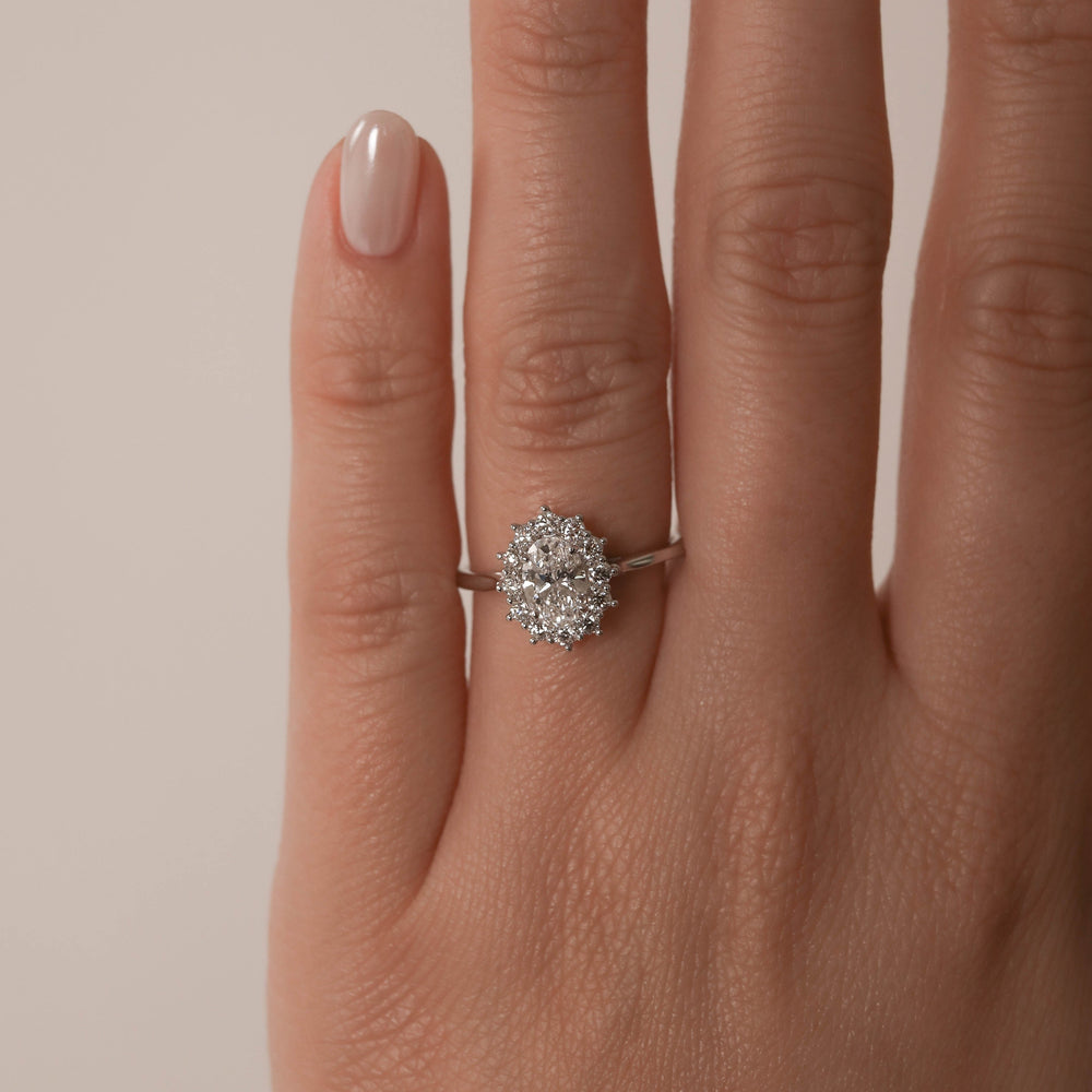 1.65CT Oval Halo Moissanite Solitaire Diamond Engagement Ring