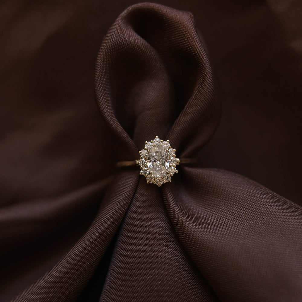 1.65CT Oval Halo Moissanite Solitaire Diamond Engagement Ring