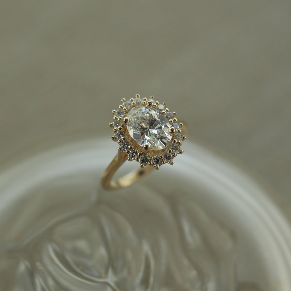 1.65CT Oval Halo Moissanite Solitaire Diamond Engagement Ring