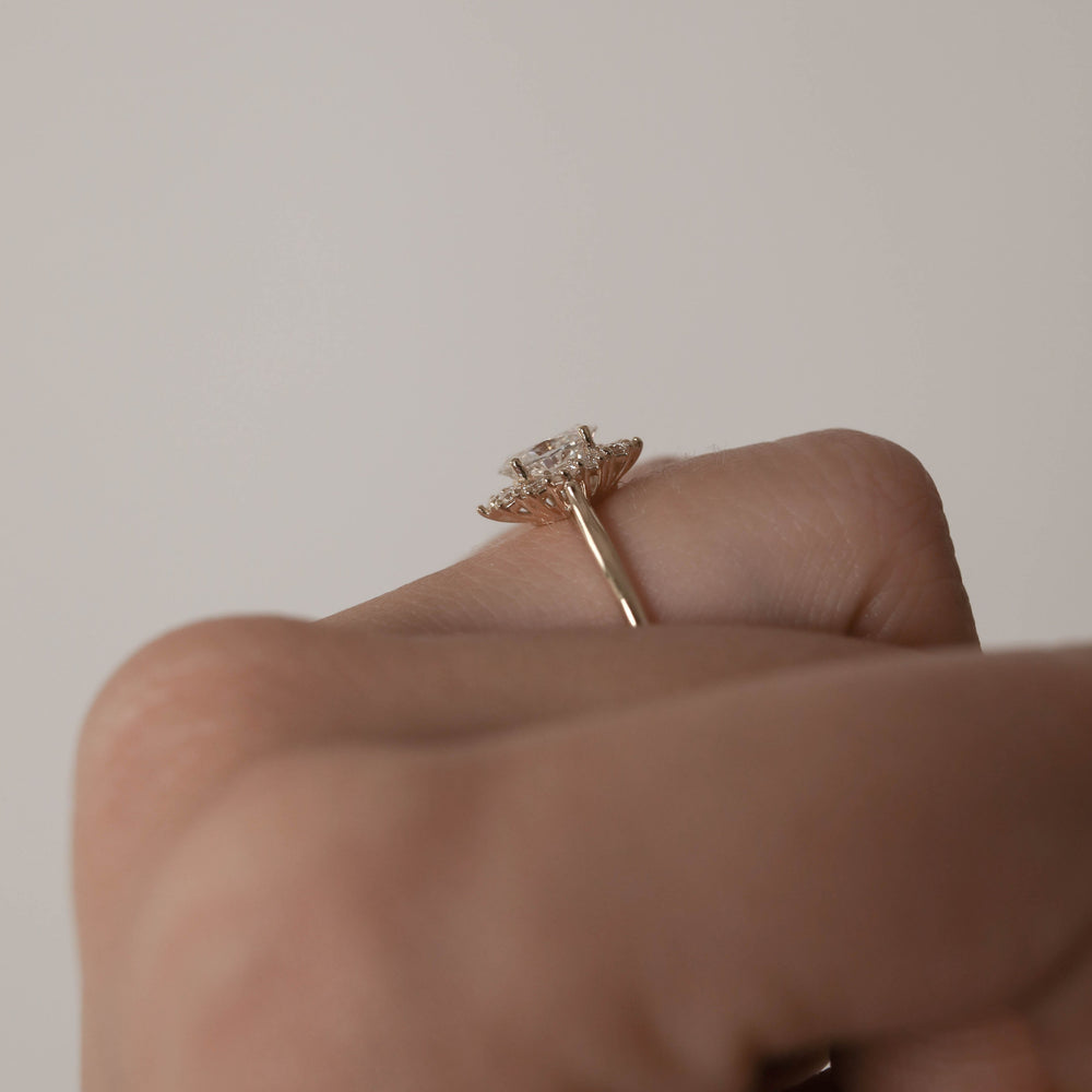 1.65CT Oval Halo Moissanite Solitaire Diamond Engagement Ring
