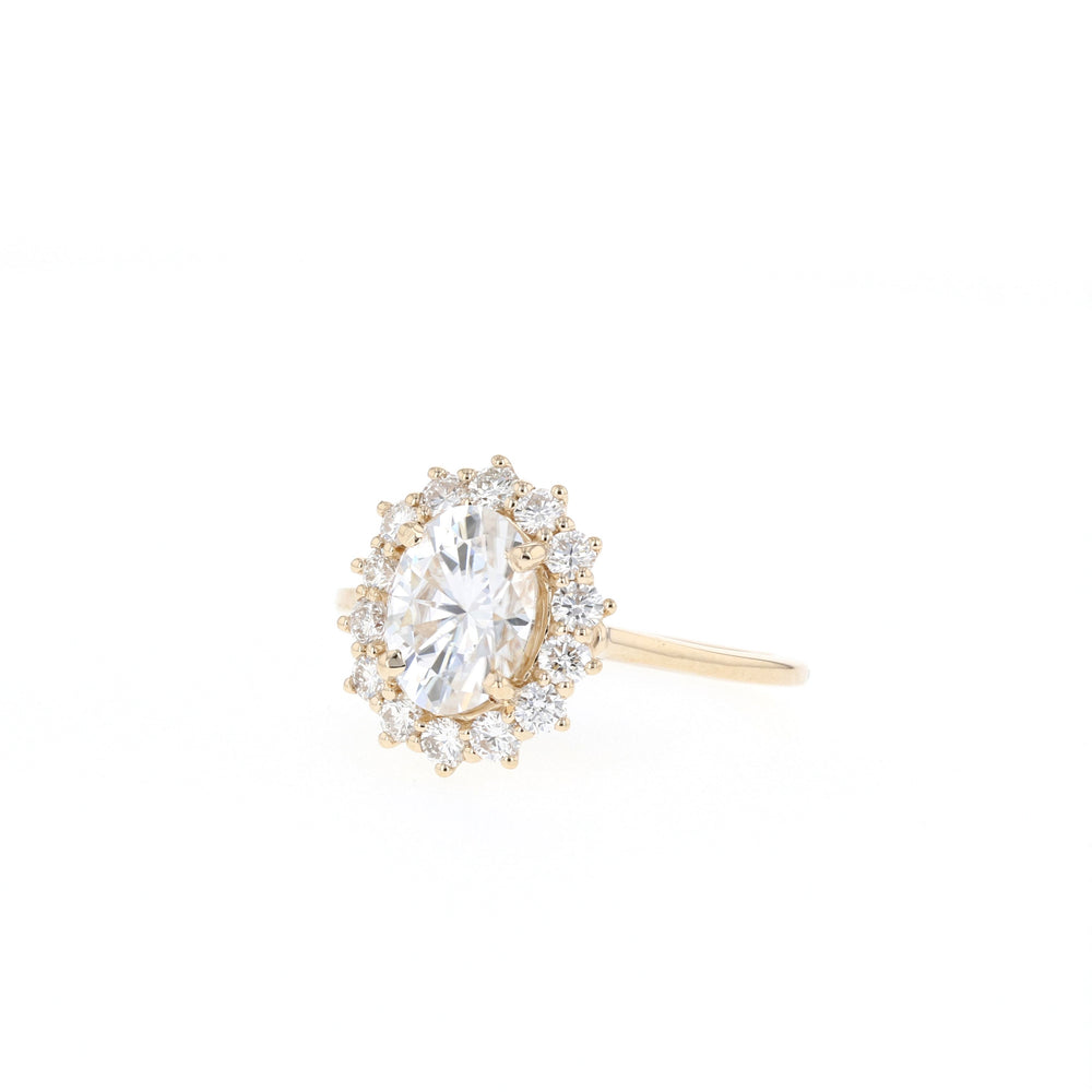 1.65CT Oval Halo Moissanite Solitaire Diamond Engagement Ring